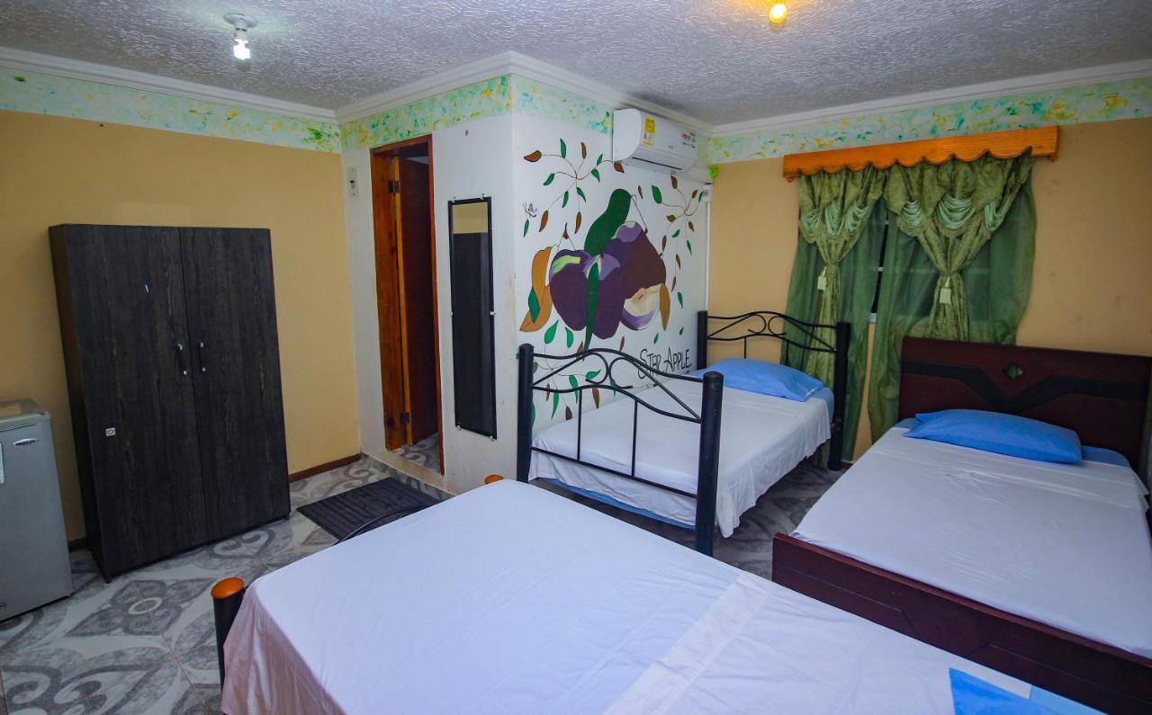 Posada Nativa Derma'S Inn San Andrés المظهر الخارجي الصورة