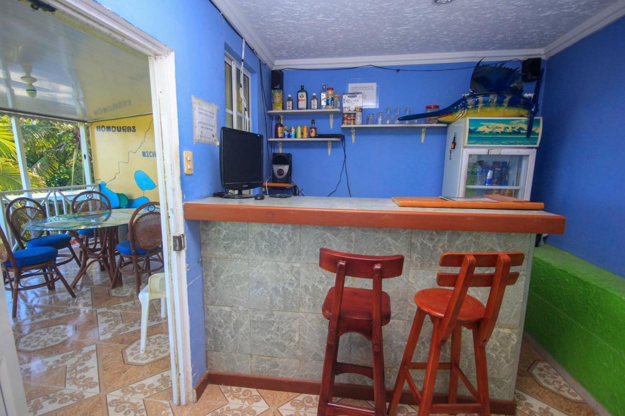 Posada Nativa Derma'S Inn San Andrés المظهر الخارجي الصورة